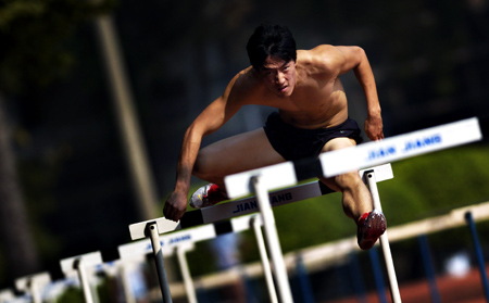 Liu Xiang takes Asian Games