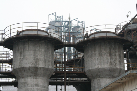 Coal gas plant halts production for air quality