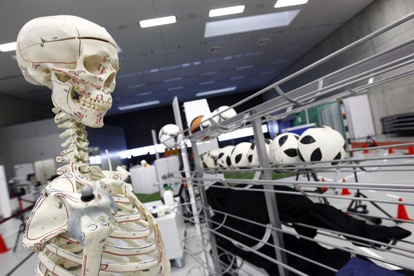 US market leader Nike and German rival Adidas are locked in their own Olympic battle to boost athletes' performance and squeeze maximum value out of the London Olympic Games. Nike, Adidas lead suppliers' battle for gold