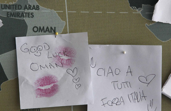 The 2012 London Summer Olympics will start soon, let's take a look at what people in London are doing now. Olympic atmosphere in London ahead of Games opening