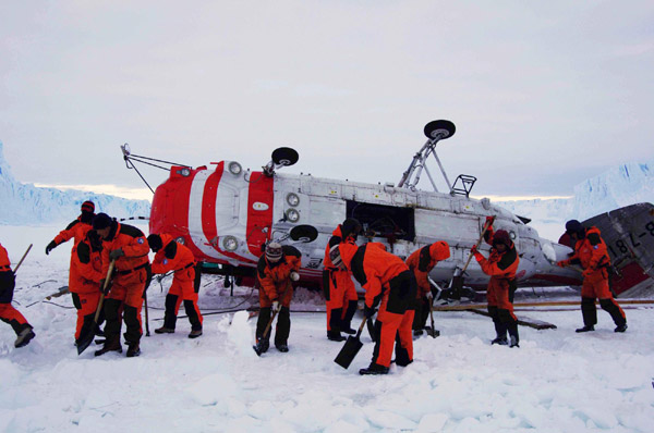 Crashed Antarctic copter to return to China Crashed Antarctic copter to return to China