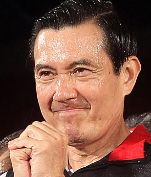 Taiwan's Ma wins tight re-election race Taiwan's Ma wins tight re-election race