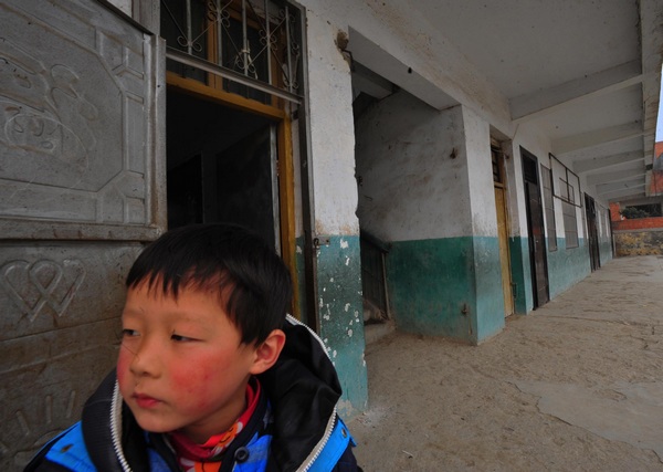 4 killed in C China elementary school stampede 4 killed in C China elementary school stampede