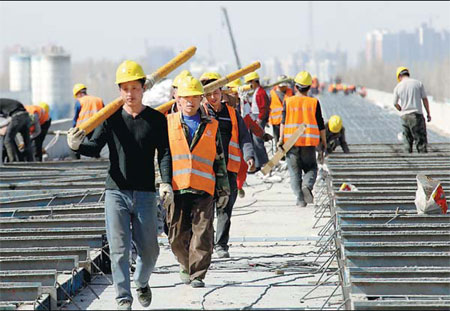 Workers build a new high-speed railway link between Lanzhou in Gansu province and Urumqi in the Xinjiang Uygur autonomous region. The 1,776-km route is due to start operation in 2014. Cai Zengle / for China Daily Reorganized railways an engine for reform