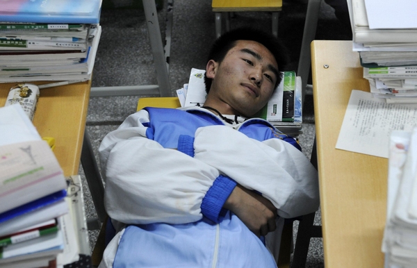 Final sprint to national college entrance exam Final sprint to national college entrance exam