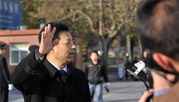 Tenor's son stands second trial