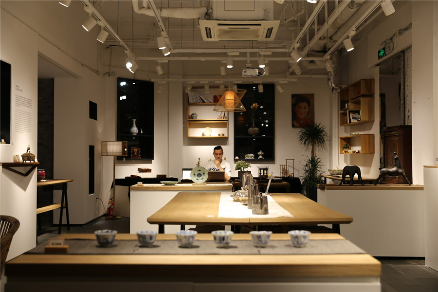 Relics of the wealthy in old Shanghai now on show