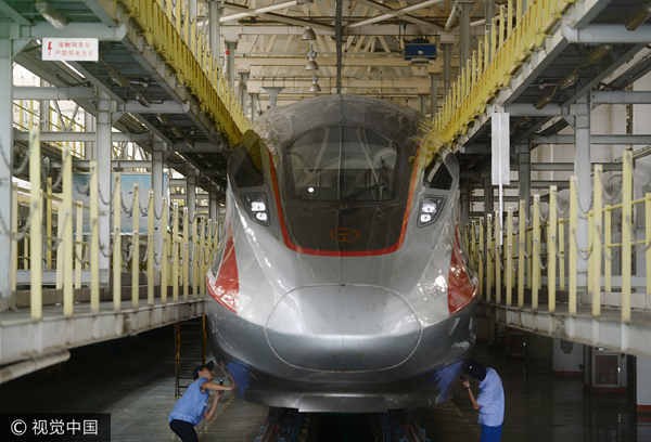 Amazing technologies on Fuxing bullet train