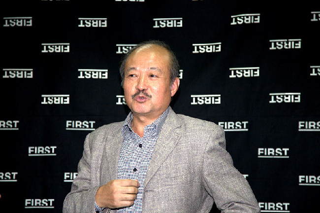 蘇牧:好電影就是用刀刮得你的骨頭嘎嘎響