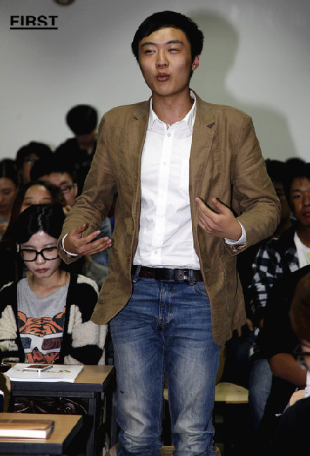 蘇牧:好電影就是用刀刮得你的骨頭嘎嘎響