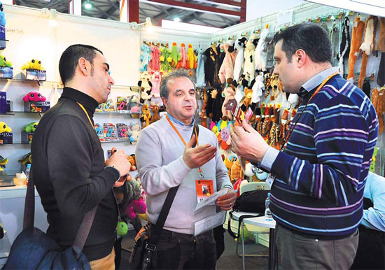 Shanghai sees less trade in 2012