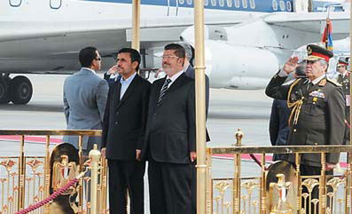 Red carpet welcome for Ahmadinejad
