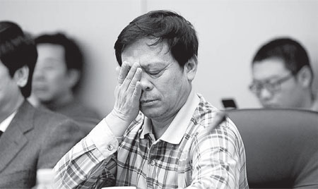 Donations for sick child star's care arouse mixed reaction