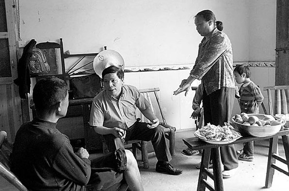 'Countryside judge' offers helping hand during legal disputes