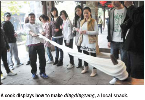 Huanglongxi offers journey to the past