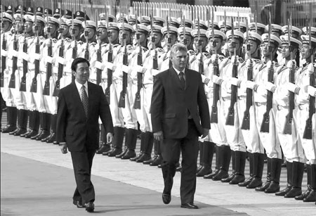 Cuban official's visit expected to bolster links