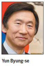 Top diplomat optimistic on ties