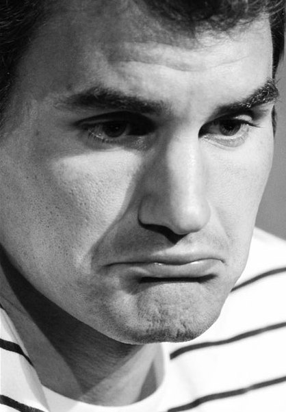 Federer fends off talks of decline