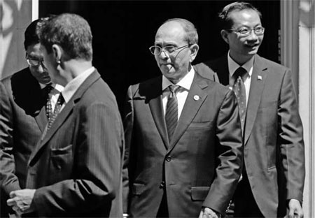 Myanmar president promises release of political prisoners