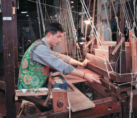 Weaving clouds of color