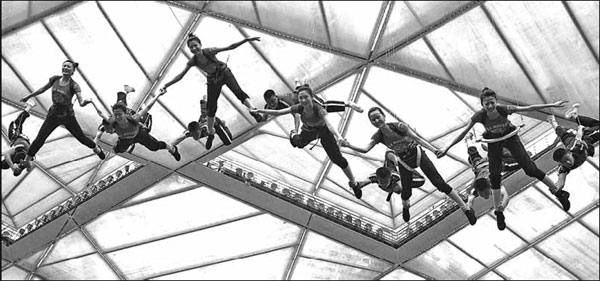 Acrobats set to fly through Bird's Nest in big autumn show