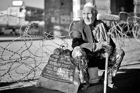 Afghans struggle to find work