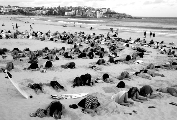 Eggs, reptiles and surfboards banned for G20