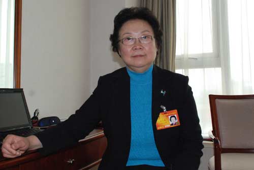 朱天慧代表:高考分批次錄取應(yīng)取消