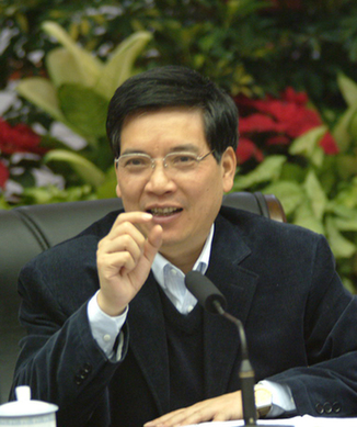 <STRONG><FONT color=red>獨(dú)家專訪云南省長：將在城鎮(zhèn)推廣低碳生活方式</FONT></STRONG>