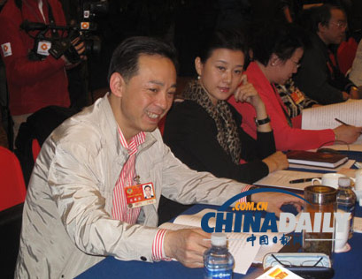 文藝界小組討論會(huì)場上的明星們[組圖]