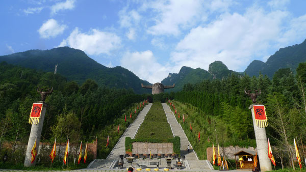 走進避暑勝地神農(nóng)架(組圖)