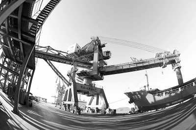 經(jīng)濟增速年內望溫和回升 總形勢明顯好于2008