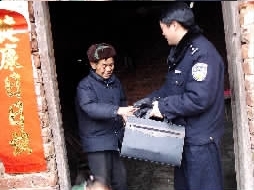 周俊軍:履職要“接地氣”