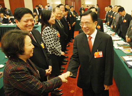 中共中央政治局常委、中央紀(jì)委書記賀國(guó)強(qiáng)看望人大福建代表團(tuán)（組圖）