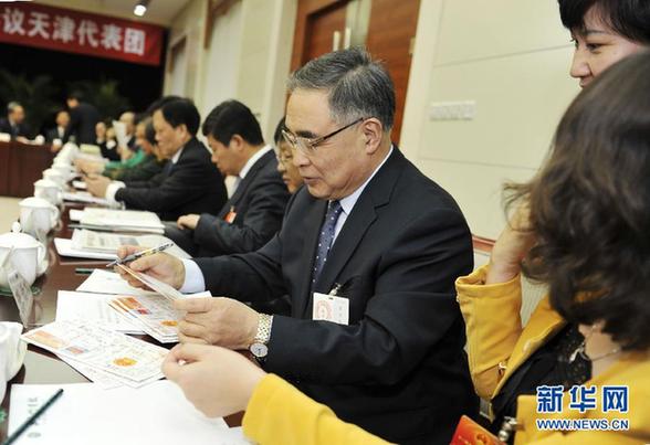兩會(huì)花絮連連看：“換個(gè)角度也精彩”