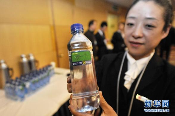 兩會花絮連連看：“換個角度也精彩”