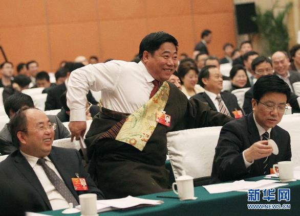 兩會花絮連連看：“換個角度也精彩”