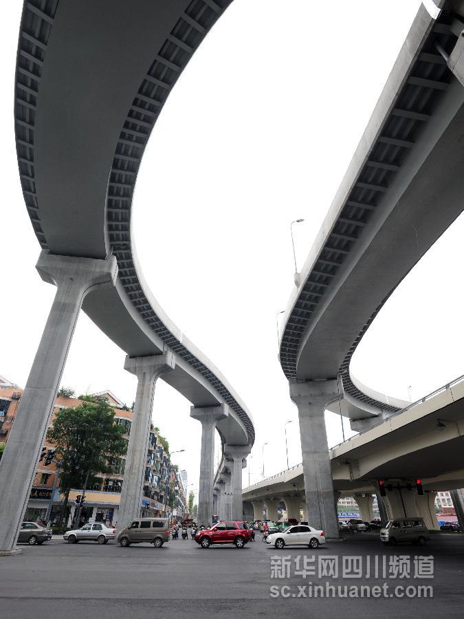 成都新二環(huán)通車試運(yùn)行