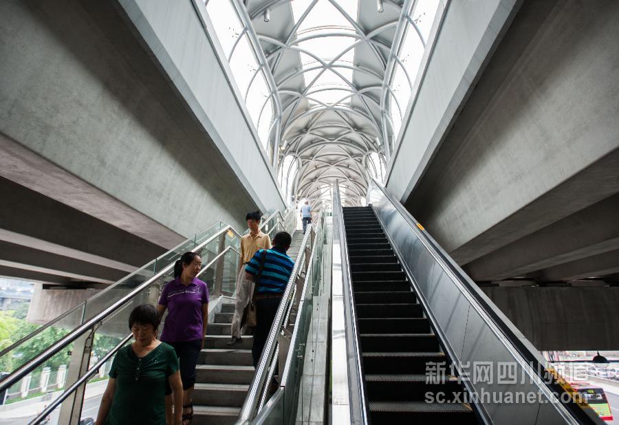 成都新二環(huán)通車試運(yùn)行