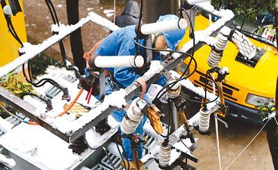 大范圍雨雪降溫基本結(jié)束 京滬高鐵正恢復(fù)停運車