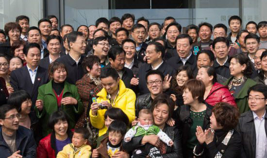 李克強在江蘇上?？疾? style=