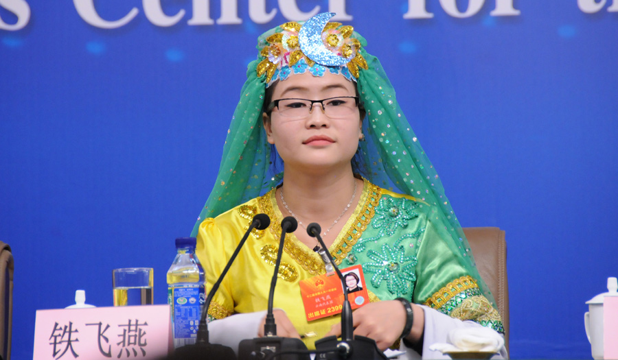 收費(fèi)站收費(fèi)員鐵飛燕代表