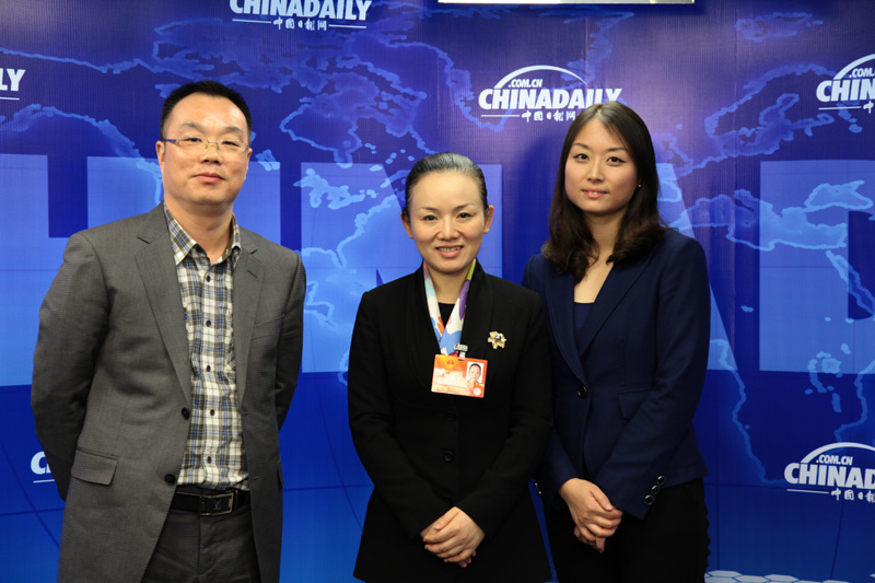 懷化市市長李暉作客中國日報網(wǎng)