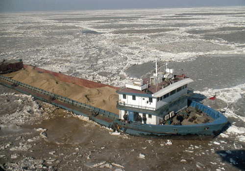 山東北海救助飛行隊(duì)成功解救6名受困漁民
