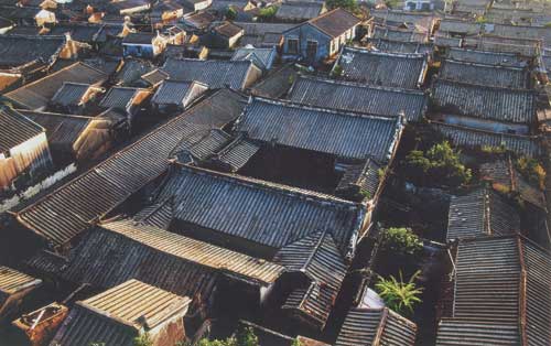 潮居典范 龍湖古寨