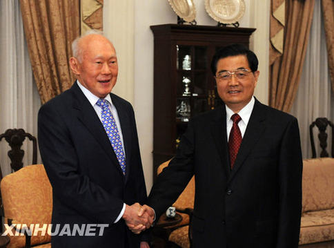 胡錦濤會見新加坡內(nèi)閣資政李光耀