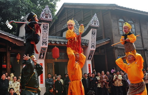 “海峽兩岸民間藝術嘉年華”在福州舉行