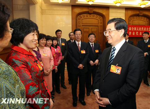 胡錦濤總書(shū)記兩會(huì)論述加快經(jīng)濟(jì)發(fā)展方式轉(zhuǎn)變