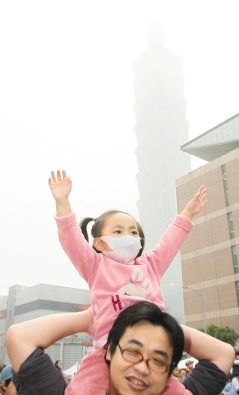 史上最強(qiáng)沙塵天氣襲擊臺灣(圖)