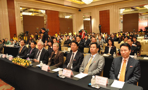 諾貝爾經(jīng)濟(jì)學(xué)獎得主費(fèi)爾普斯：開拓中國全新商學(xué)院模式